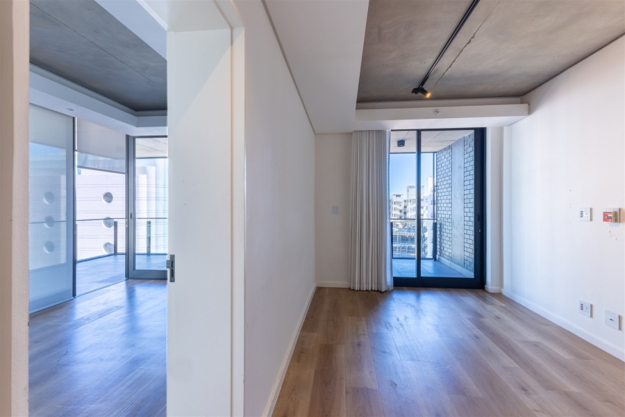 2 Bedroom Property for Sale in Sea Point Western Cape